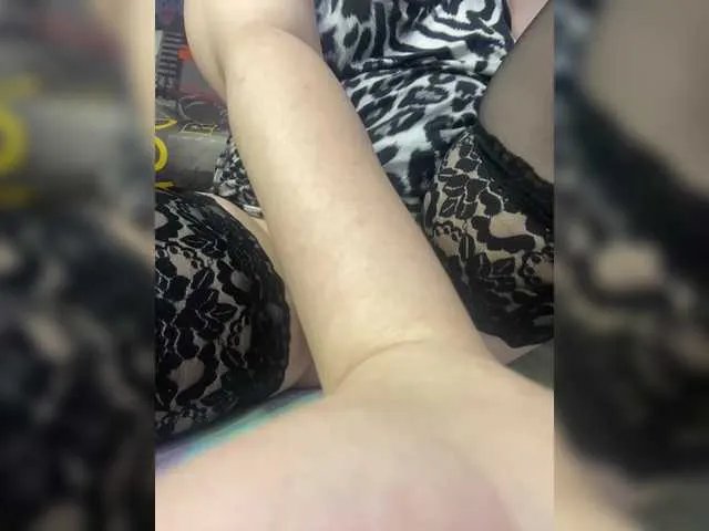 Masturbate to 32 years old -Alba93131- from BongaCams -Alba93131- from BongaCams