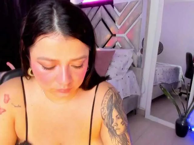 AlanaRouse1 from BongaCams