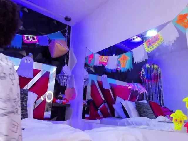 AnnieSanz from BongaCams