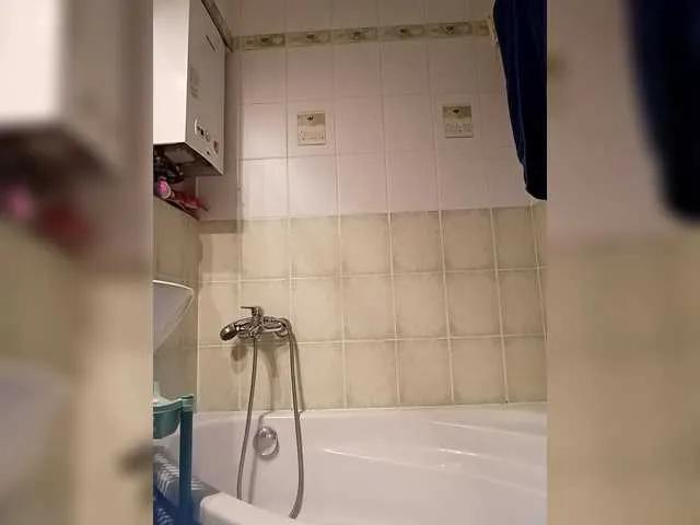 AnyaSweet18 from BongaCams