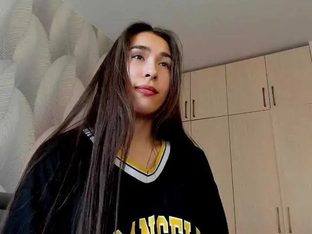 Bambiiiii from BongaCams
