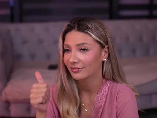 Slutty BlairSander wants you to fuck her body now BlairSander from BongaCams