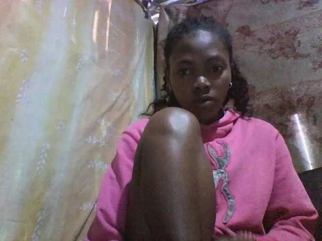 chrispriscilla from BongaCams