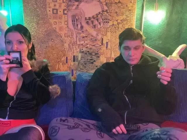 Explore Coupleludique, they want to masturbate for you Coupleludique from BongaCams