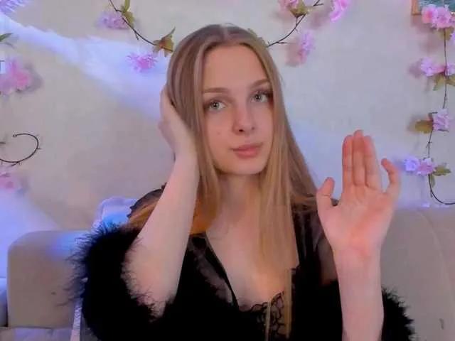 Try naked escort CrimsonAura CrimsonAura from BongaCams