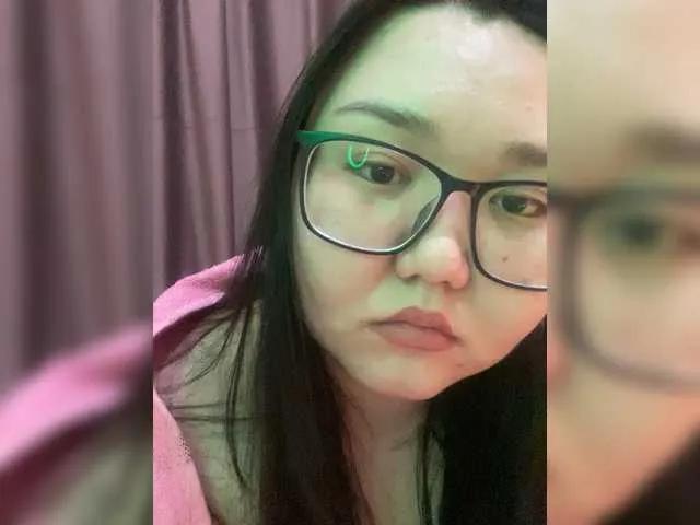 DebbieLu from BongaCams