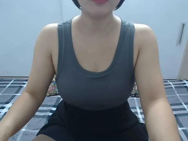 ElenaSex90 from BongaCams