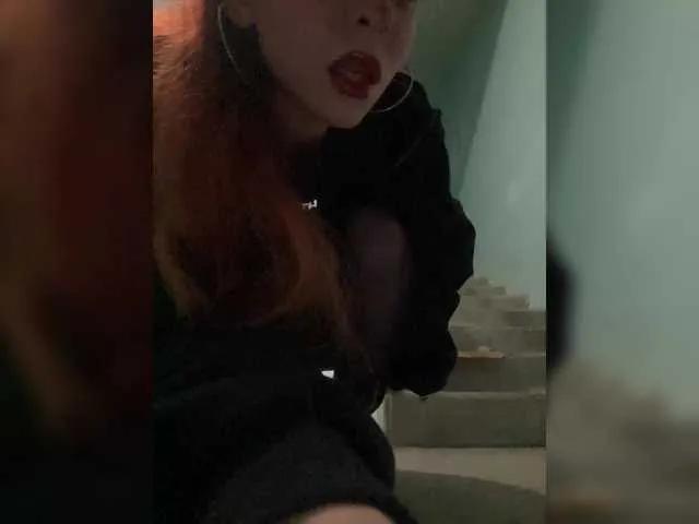 KiraSaud69 from BongaCams