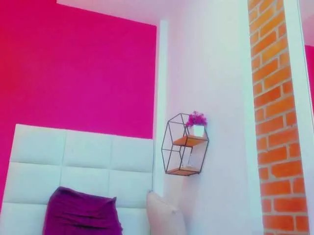 Leticia-mature69 from BongaCams