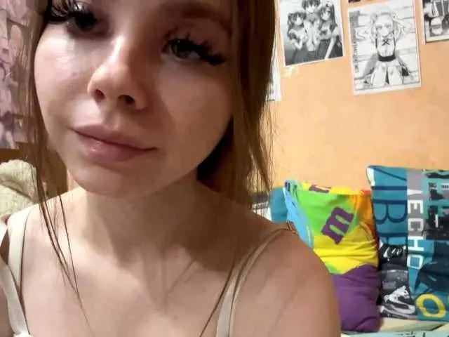 Lil-RO-XO from BongaCams