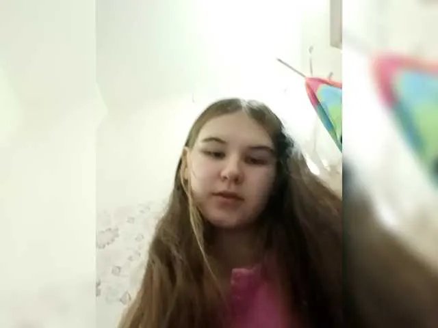 littleowlx from BongaCams