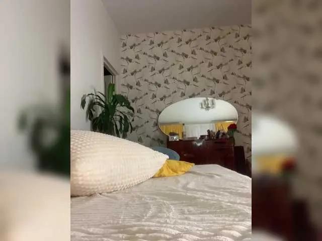 LoveLama from BongaCams