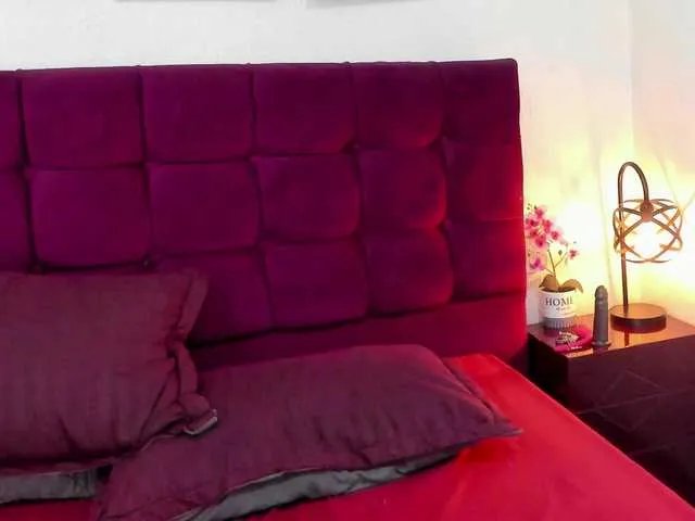 MilfSharoon from BongaCams