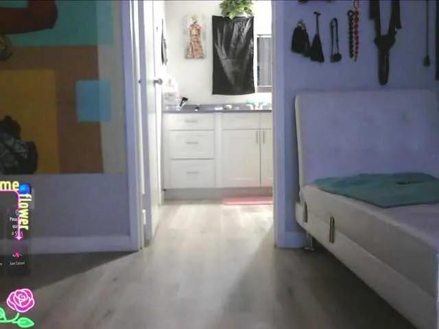 QueenAnitaDix from BongaCams