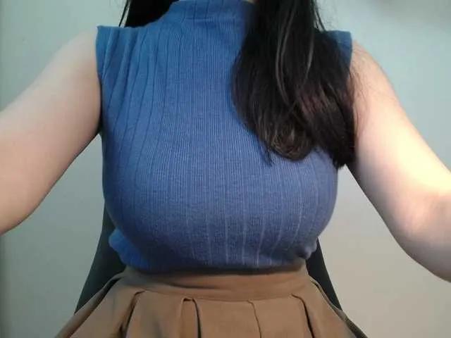 QueenHot92 from BongaCams