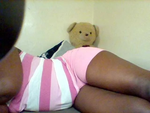 Sexxy-slim-honey from BongaCams