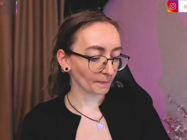 ShiroHeby from BongaCams