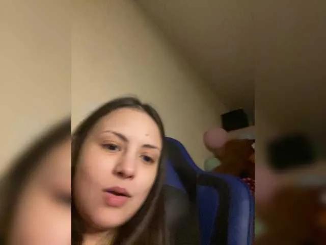 SilverSaya from BongaCams