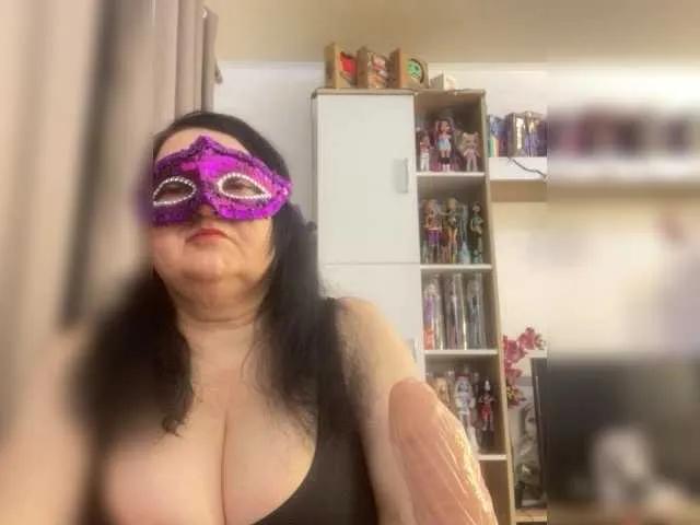 SVETIKBOMBOCHKA from BongaCams