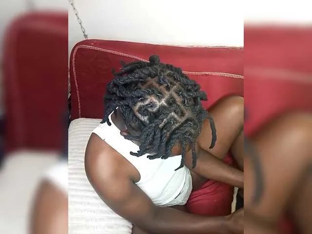 YourDreamGirl from BongaCams