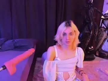 anjella_botton from Chaturbate