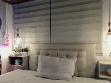 cristal__hot_1 from Chaturbate