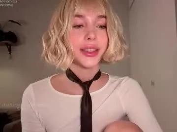 cutieeeeva from Chaturbate