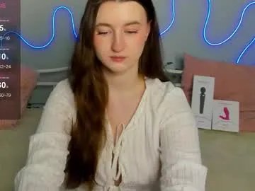 cutiewithclaws from Chaturbate