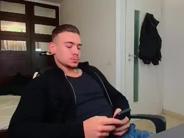 elijahthorne from Chaturbate