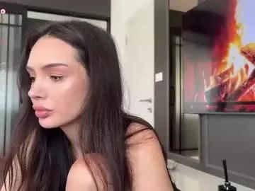 elisonnina from Chaturbate