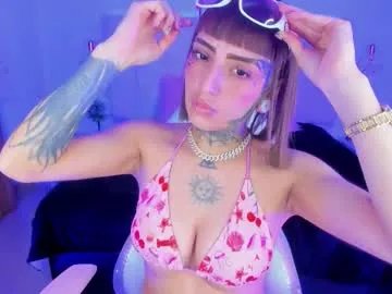 gyal_8_ from Chaturbate