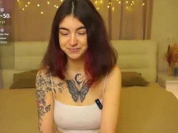 honeykadakia from Chaturbate
