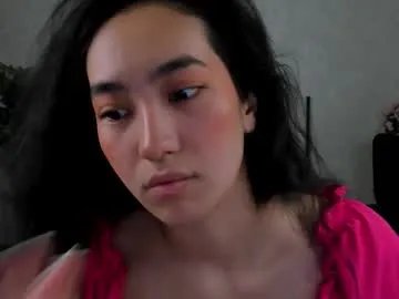 kira_lilian from Chaturbate