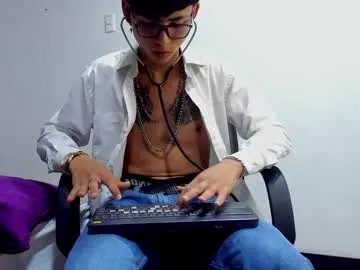liam_adamms from Chaturbate