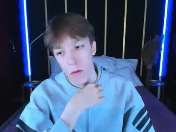 Join sexy camwhore Mark_branston mark_branston from Chaturbate