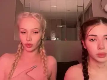 mmkakpoxyi22 from Chaturbate