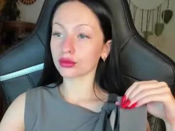 Discover Naomiblakes, she wants to masturbate for you naomiblakes from Chaturbate