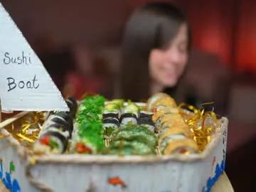 Try sweet stripper Newchloe18 newchloe18 from Chaturbate