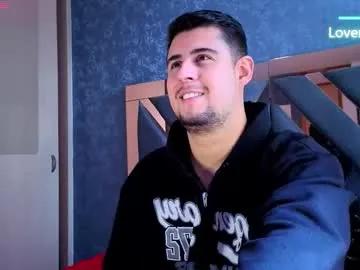 ryan_evanns from Chaturbate