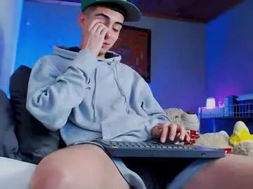 ryannhill_ from Chaturbate