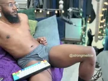 Dirty strongmellow from Chaturbate strongmellow from Chaturbate