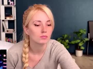 super_peach_stream from Chaturbate