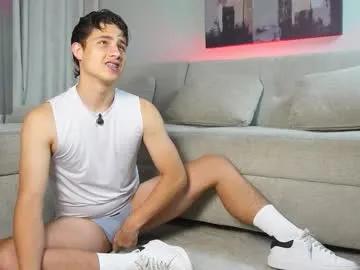 Admire Theohawke_, he wants to masturbate for you theohawke_ from Chaturbate