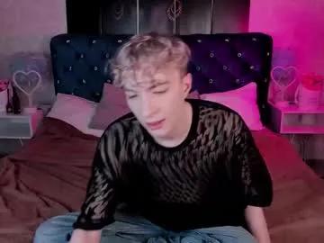 Admire Trevorbenson, he wants to masturbate for you trevorbenson from Chaturbate