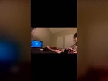 twofreaksandacam from Chaturbate