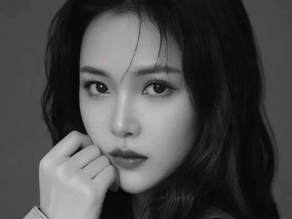 AgelaHui from LiveJasmin