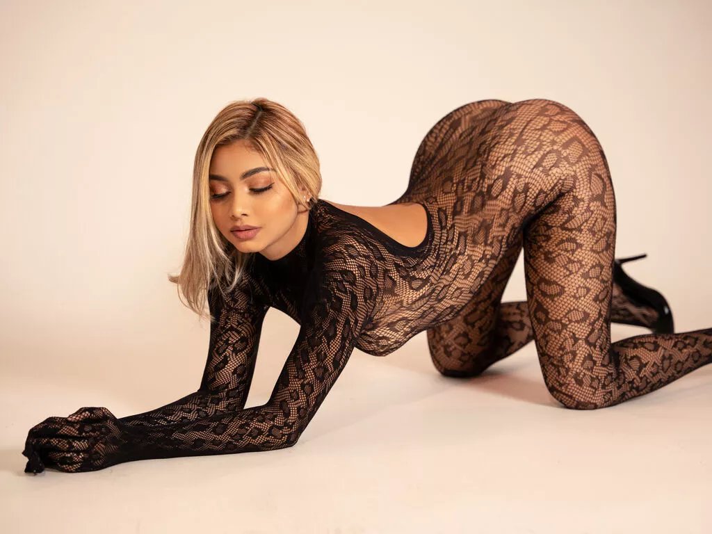 AlessandraMonet from LiveJasmin