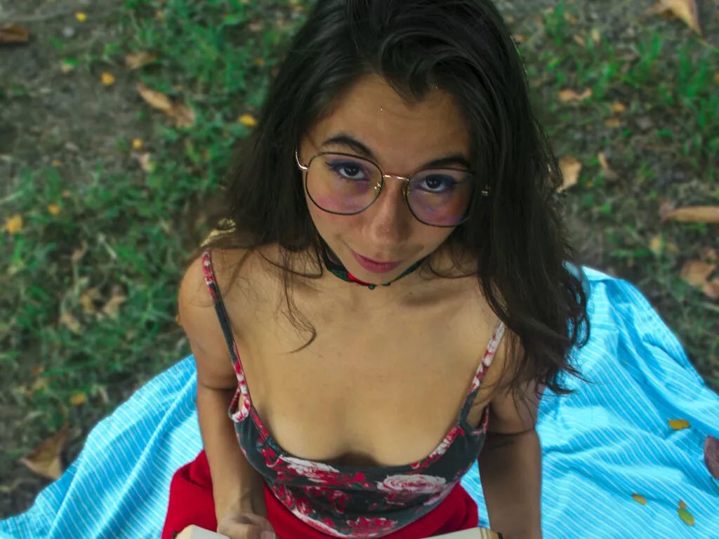 AnnieClay from LiveJasmin