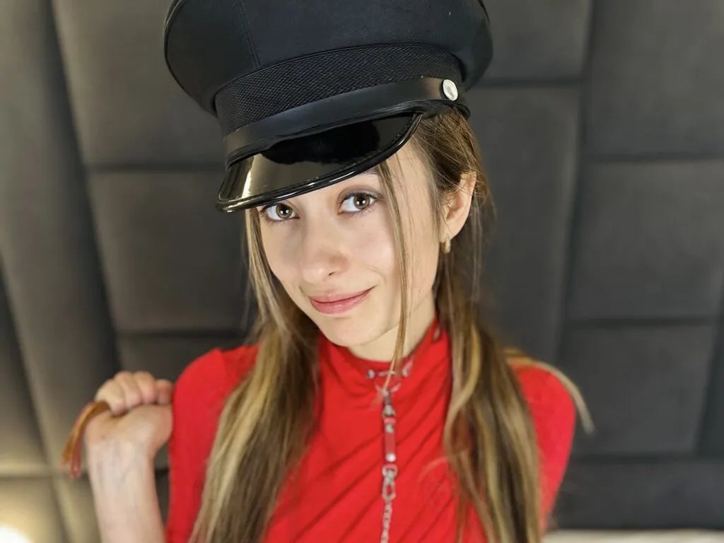 AnniePart from LiveJasmin
