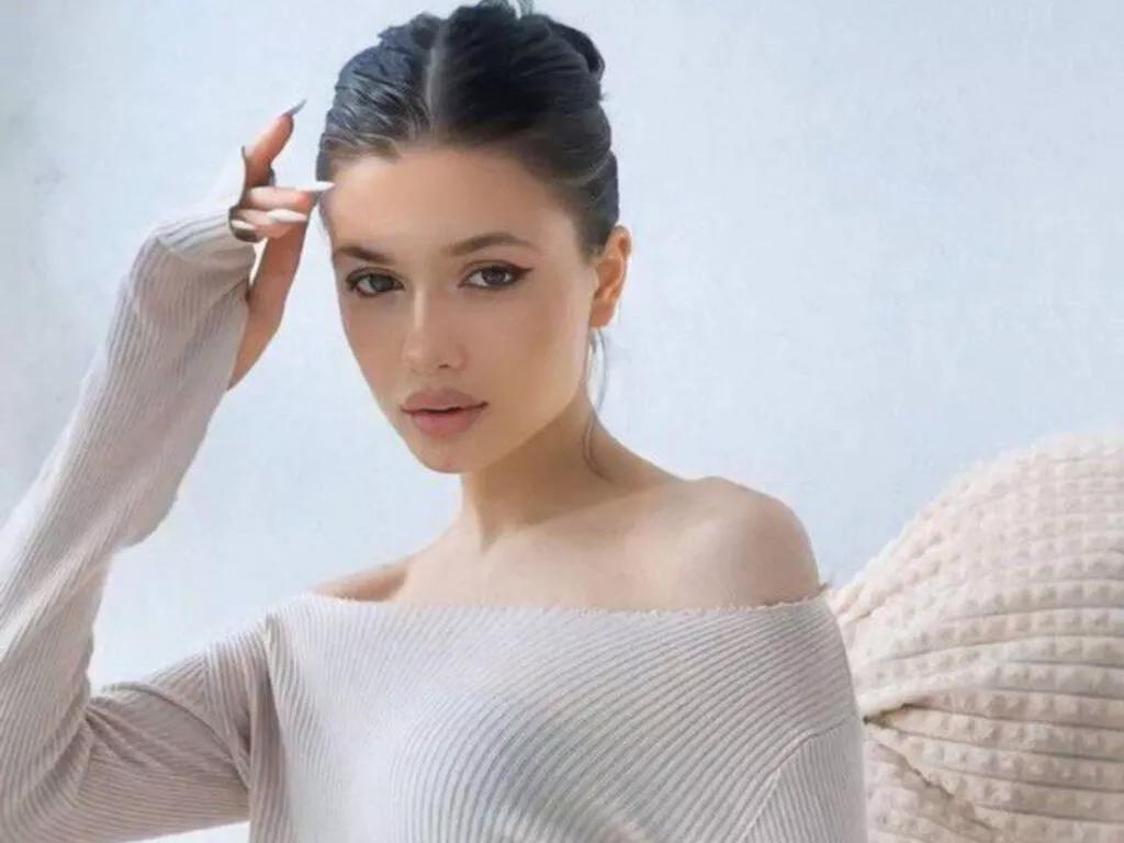 Try sweet camwhore EdytGoreham EdytGoreham from LiveJasmin